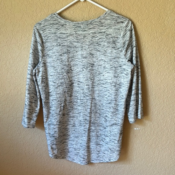 Simply Vera Vera Wang Gray Scoop Neck 3/4 Sleeve Blouse - Picture 3 of 6